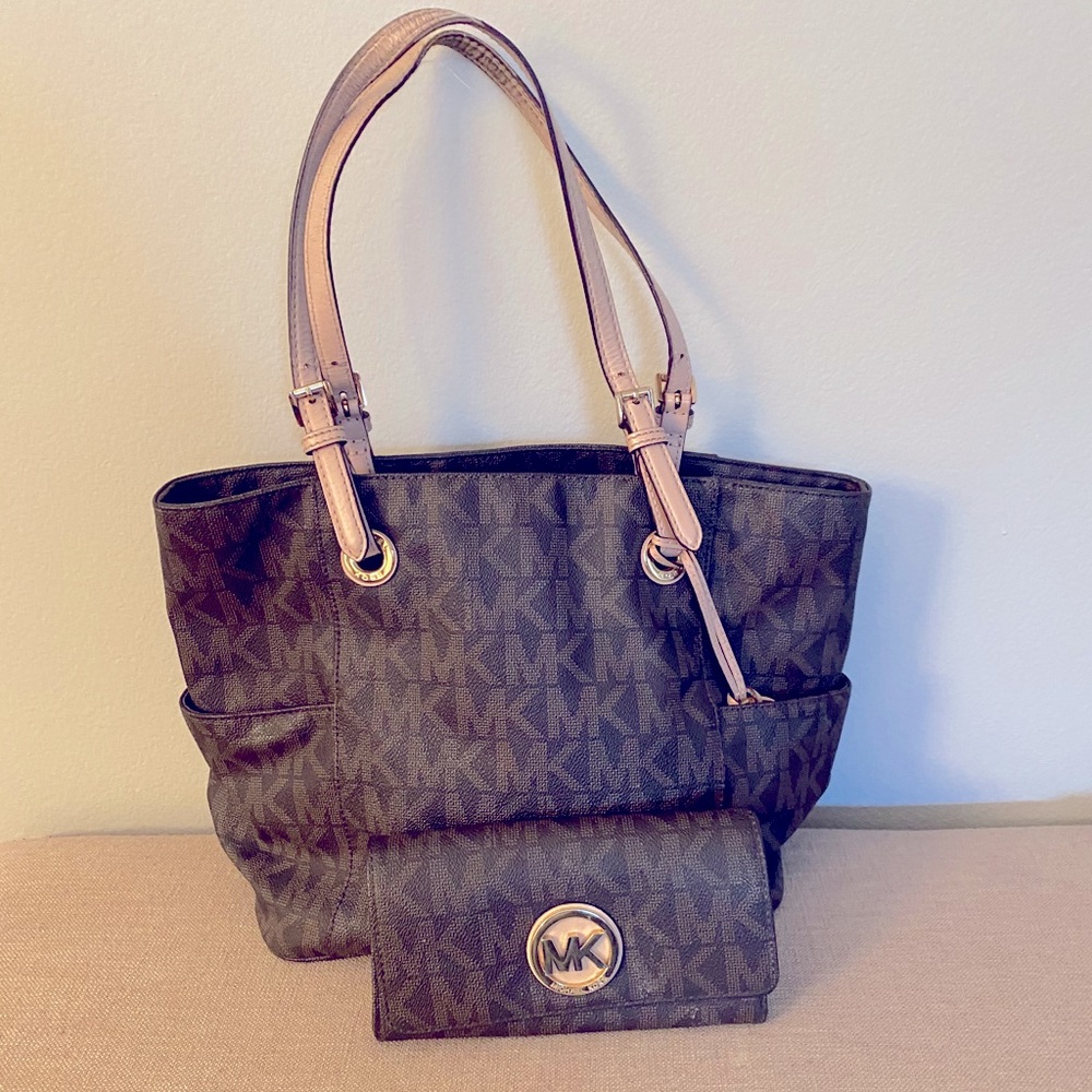 Michael Kors tote and matching wallet